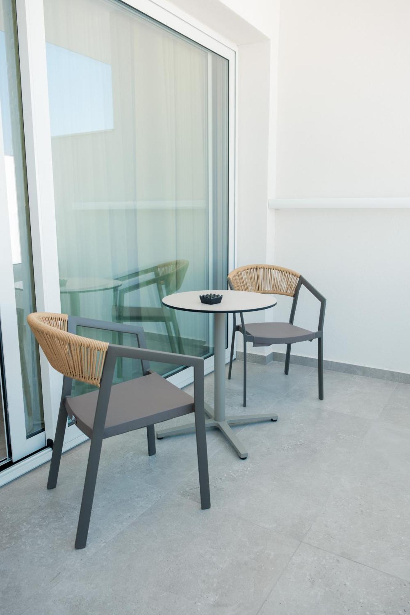 Abacus Suites Ayia Napa Exteriör bild